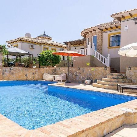 Casa Lilly-Rose, A Beautiful 3 Bedroom Detached Villa A Short Walk To The Villamartin Plaza & Golf Course المظهر الخارجي الصورة