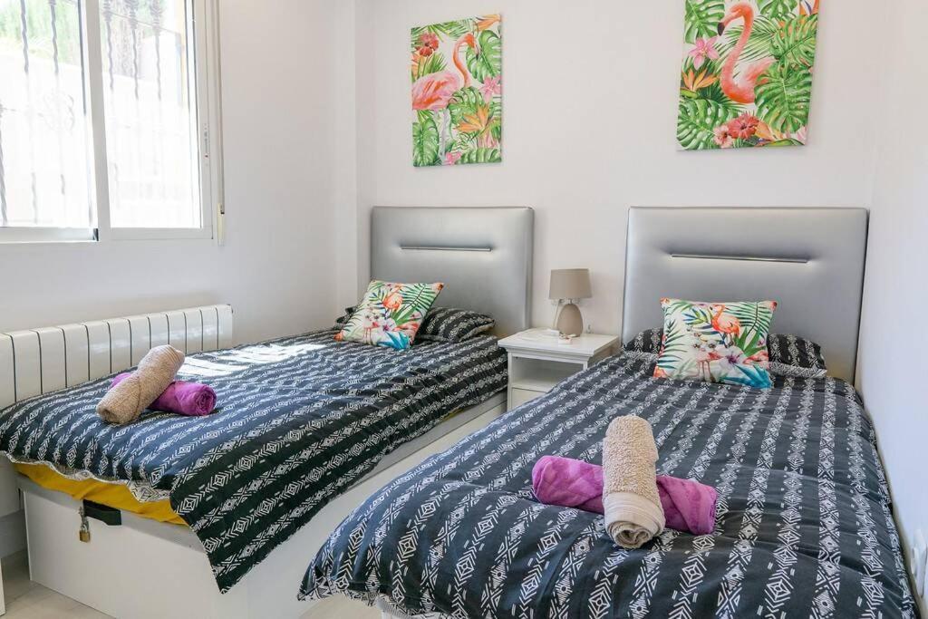 Casa Lilly-Rose, A Beautiful 3 Bedroom Detached Villa A Short Walk To The Villamartin Plaza & Golf Course المظهر الخارجي الصورة