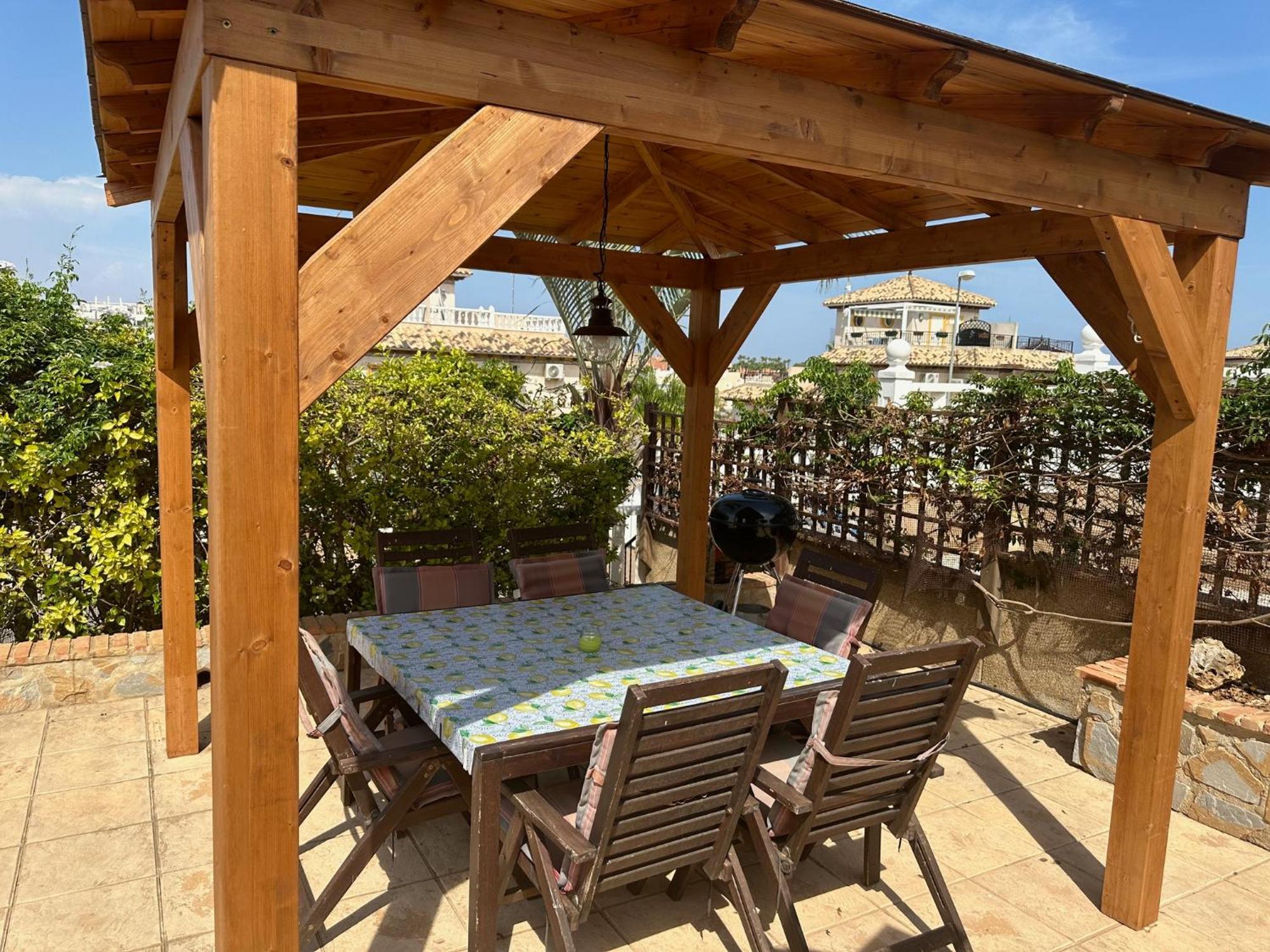 Casa Lilly-Rose, A Beautiful 3 Bedroom Detached Villa A Short Walk To The Villamartin Plaza & Golf Course المظهر الخارجي الصورة